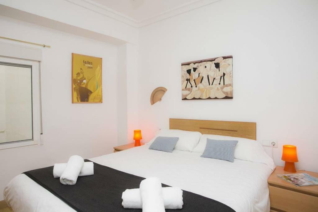 Sivera-Centro Apartment Valenza Esterno foto