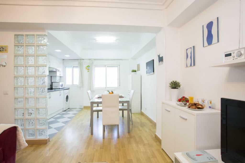 Sivera-Centro Apartment Valenza Esterno foto